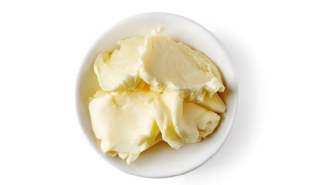 طرز تهیه کره محلی از ماست با شیشه نوشابه