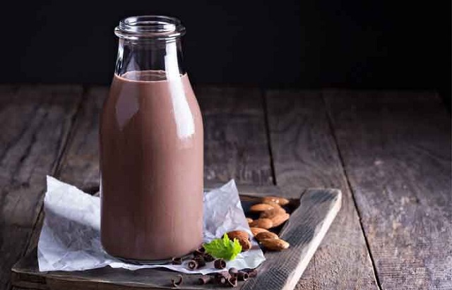 تأثیر شیر طعم دار بر رژیم غذایی افراد خاص