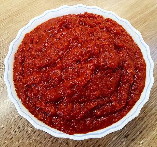مراحل طرز تهیه رب پاپریکا در خانه