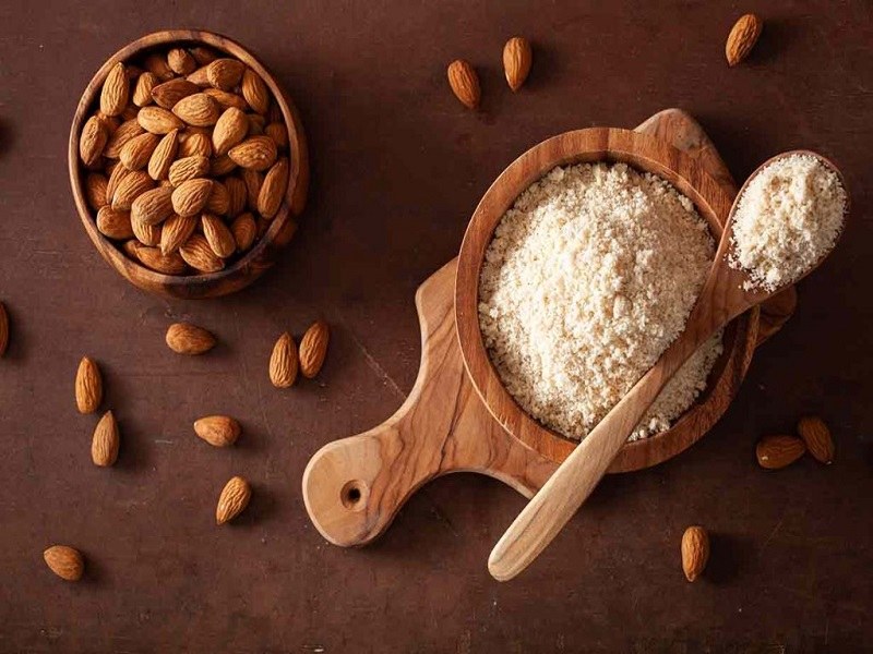 3 طرز تهیه آرد بادام + 15 نکته کلیدی برای بافت نرم و لطیف