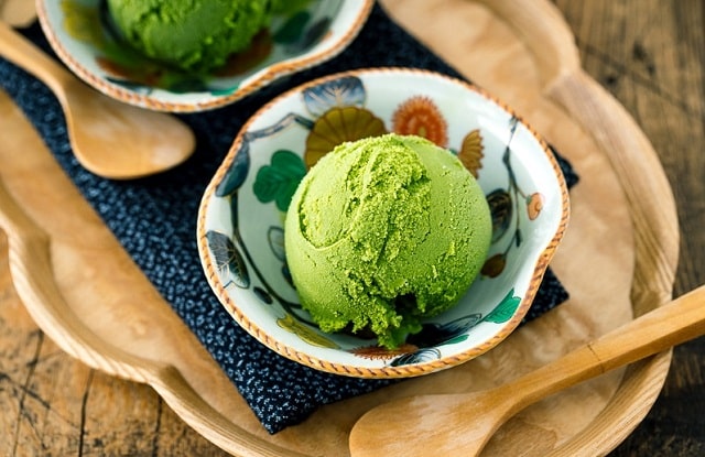 طرز تهیه بستنی های خانگی با ثعلب و بدون ثعلب | طرز تهیه بستنی ماچا طرز تهیه بستنی های خانگی با ثعلب و بدون ثعلب | طرز تهیه بستنی ماچا