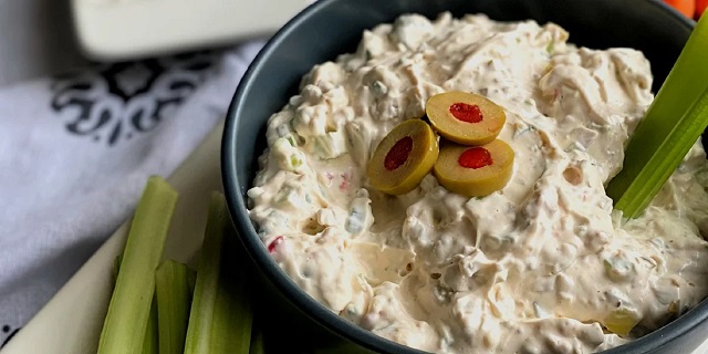 روش تهیه دیپ زیتون و گردو