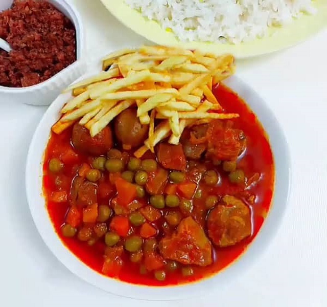 طرز تهیه خورشت نخود فرنگی در یک نگاه