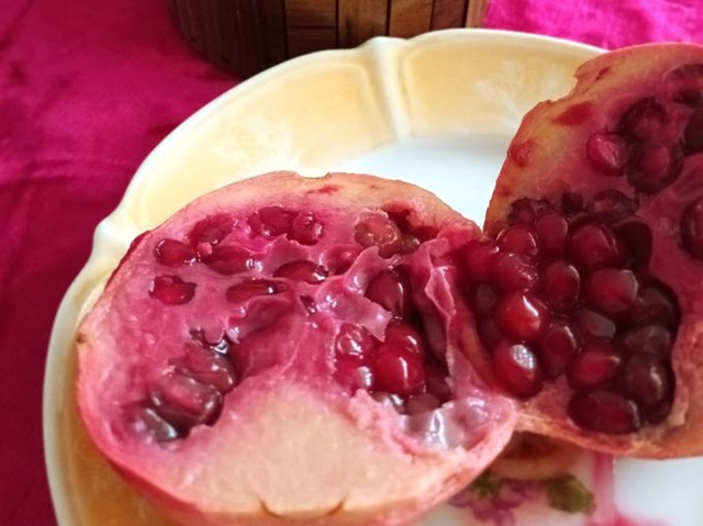 نکات مهم در طرز تهیه انار پخته برای سرماخوردگی