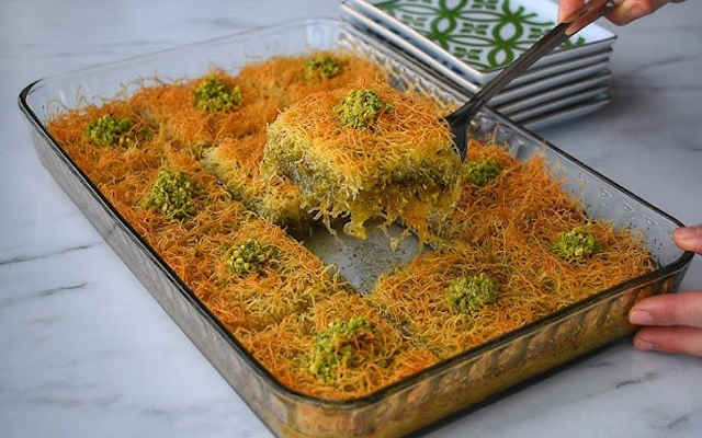 فوت و فن‌های خوشمزه شدن باقلوا رشته ای استانبولی