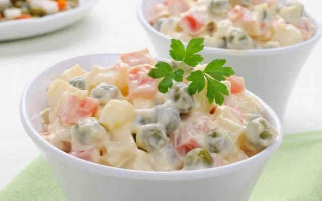 طرز تهیه سالاد کاردینال کلاسیک در یک نگاه