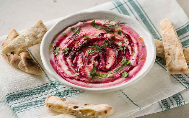 طرز تهیه سس لبو برای سالاد در یک نگاه