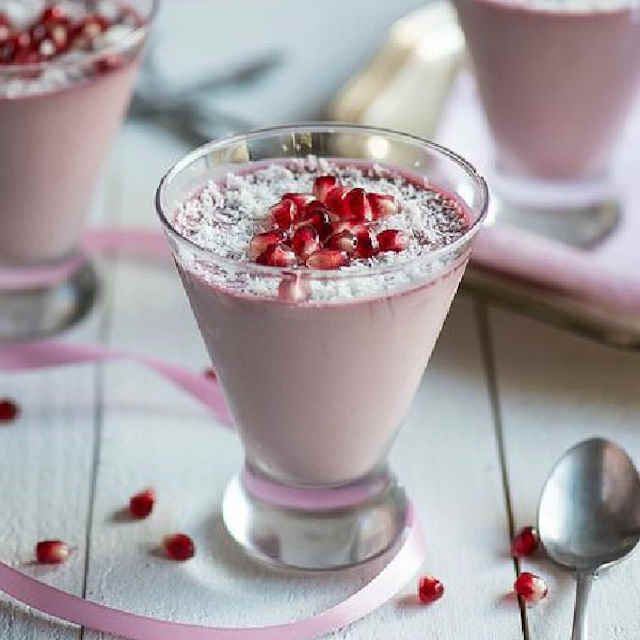 مراحل طرز تهیه فرنی انار مراحل طرز تهیه فرنی انار