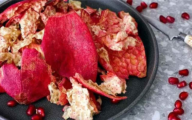پوست انار چه ترکیبات ارزشمندی داره؟ | خواص پوست انار پوست انار چه ترکیبات ارزشمندی داره؟ | خواص پوست انار