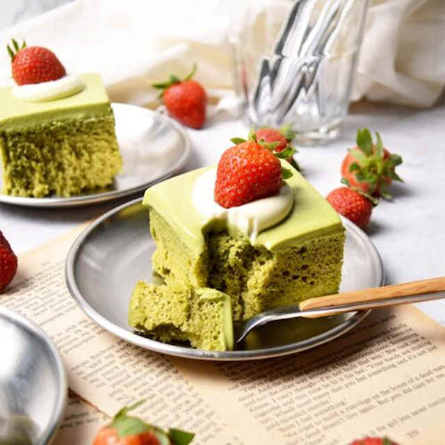 مراحل طرز تهیه کیک ماچا ژاپنی