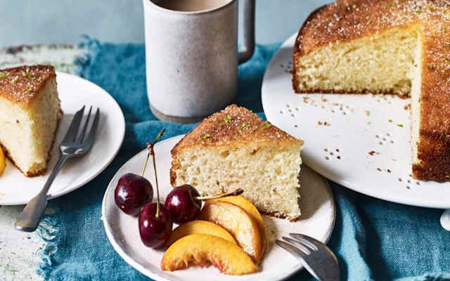 طرز تهیه کیک یک تخم مرغی با شیر در یک نگاه