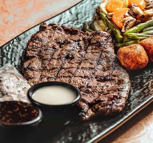 طرز تهیه بیفتک گوشت در یک نگاه
