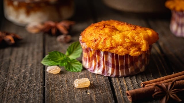 نکات مهم در طرز تهیه مافین خرمالو با بافتی لطیف