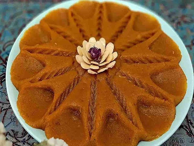 طرز تهیه ی حلوای خرمالو در یک نگاه