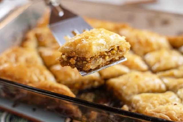 نکات تکمیلی طرز تهیه باقلوا یونانی