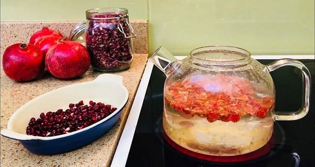 طرز تهیه دمنوش پوست انار فوری بدون جوشاندن طرز تهیه دمنوش پوست انار فوری بدون جوشاندن