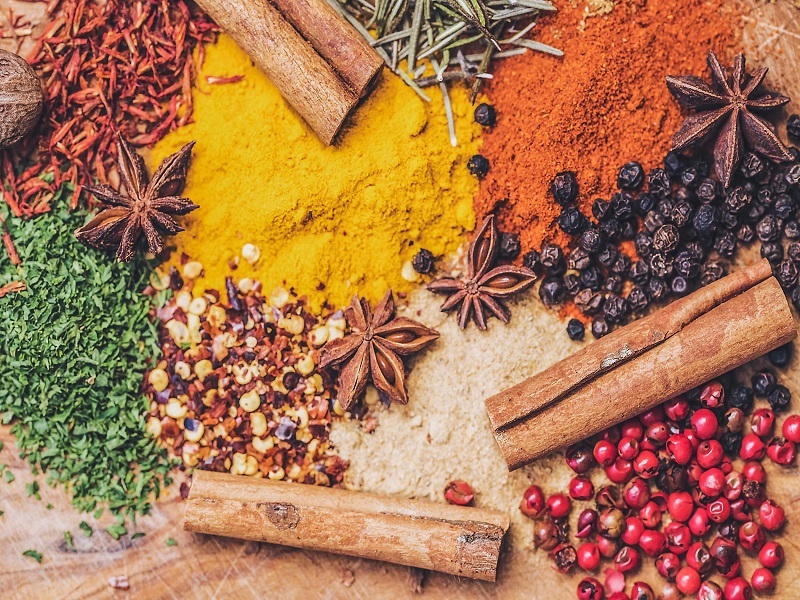 30 نکته راهنمای خرید ادویه غذا | انواع تست تشخیص ادویه اصل از تقلبی