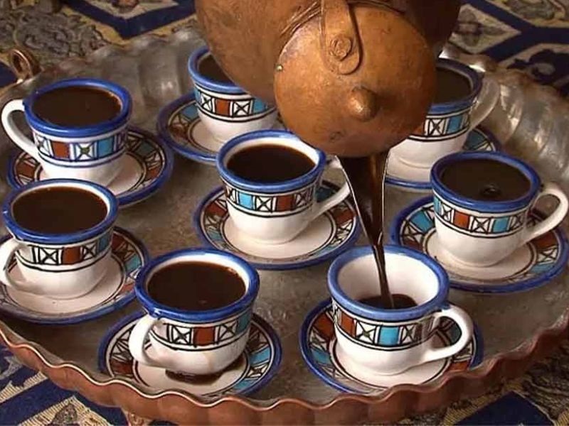 طرز تهیه قهوه یزدی | آسان ترین نوشیدنی بدون قهوه برای نذری