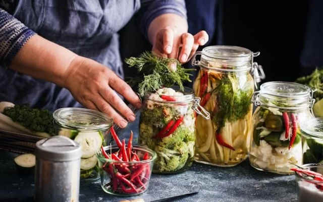 سوالات متداول در راهنمای خرید شور و ترشی