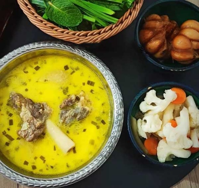 مراحل طرز تهیه آبگوشت ماست تبریز مراحل طرز تهیه آبگوشت ماست تبریز