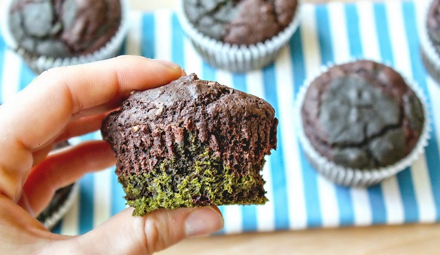 طرز تهیه مافین ماچا شکلاتی طرز تهیه مافین ماچا شکلاتی