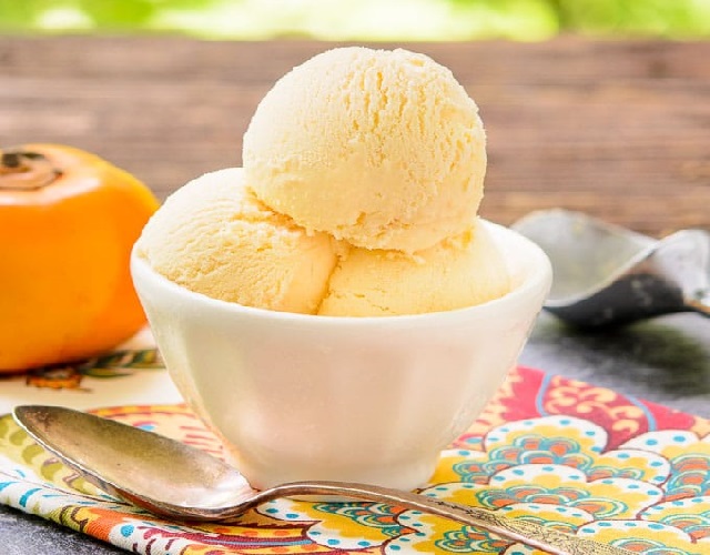 بستنی خرمالو یه انتخاب عالی برای دسر پاییزی