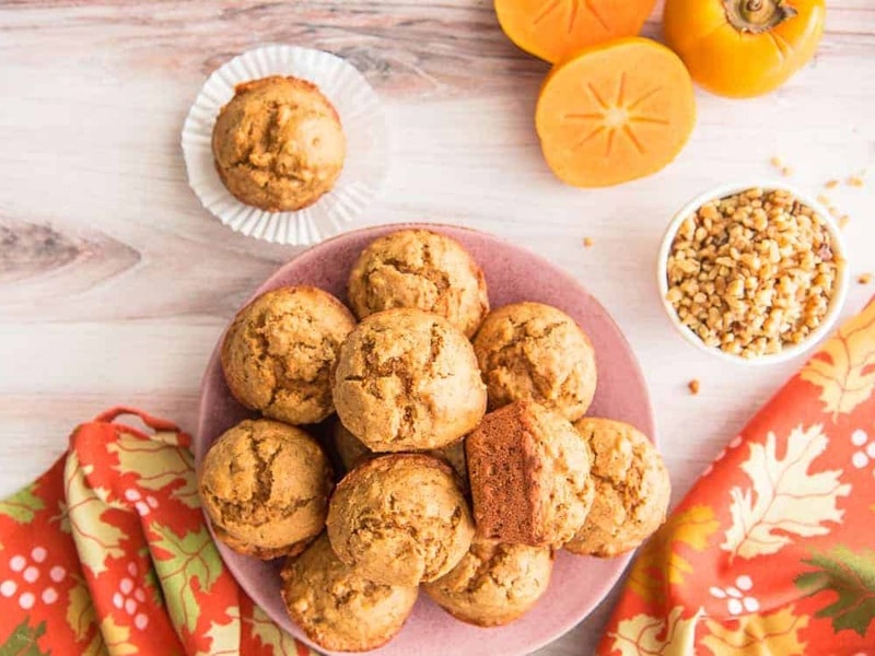 طرز تهیه مافین خرمالو نرم و لطیف | با این ترفند مافین ترک نمی خوره