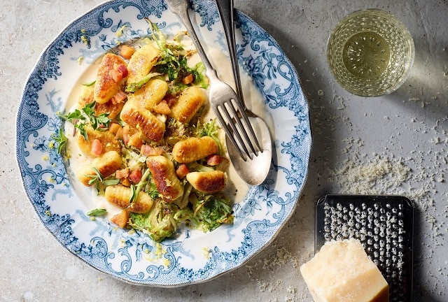 طرز تهیه پاستا گنوچی ایتالیایی با پودر نان