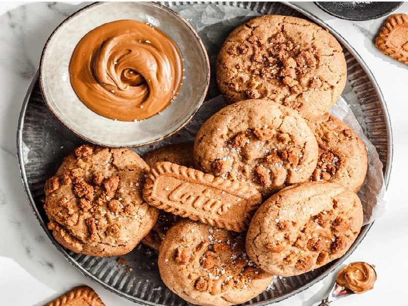 طرز تهیه کوکی لوتوس بدون بوی تخم مرغ + 30 ترفند خشک و پهن نشدن