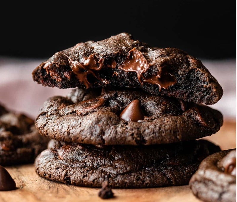 طرز تهیه کوکی دبل چاکلت + 22 نکته تلخ و خشک نشدن کوکی شکلاتی