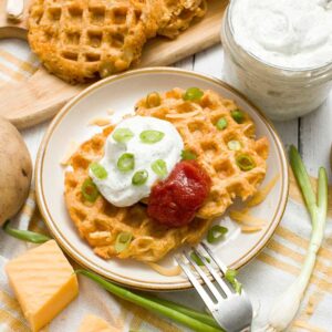 طرز تهیه وافل سیب زمینی بدون بوی تخم مرغ و شل شدن + 25 نکته