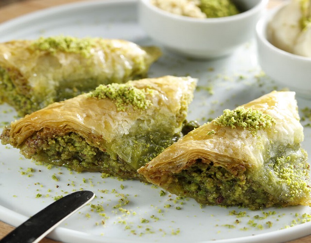 مراحل طرز تهیه باقلوا شوبیت ترکی