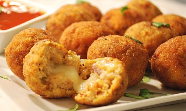 نکات مهم در طرز تهیه توپک پنیری ترد و خوشمزه نکات مهم در طرز تهیه توپک پنیری ترد و خوشمزه