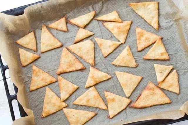 مراحل طرز تهیه چیپس با نشاسته ذرت مراحل طرز تهیه چیپس با نشاسته ذرت