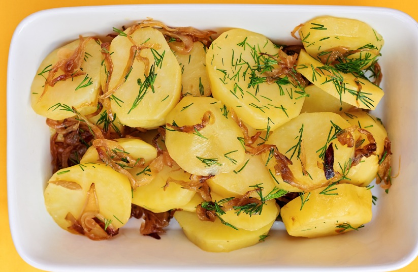 طرز تهیه سیب زمینی لهستانی در یک نگاه طرز تهیه سیب زمینی لهستانی در یک نگاه