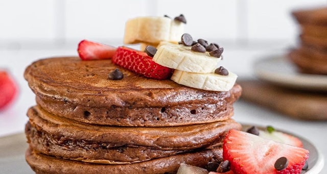 طرز تهیه پنکیک شکلاتی در یک نگاه