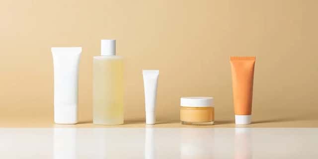 ترکیبات ممنوعه؛ دشمنان پوست خشک را بشناسید