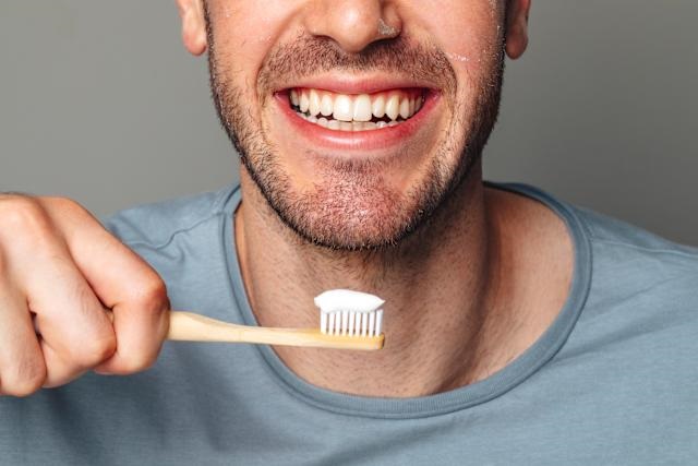 ترکیبات خمیردندان معمولی