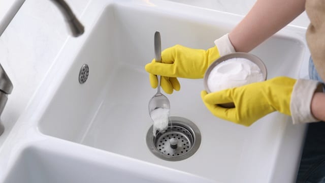 روش‌‌ های خانگی برای رفع بوی بد فاضلاب