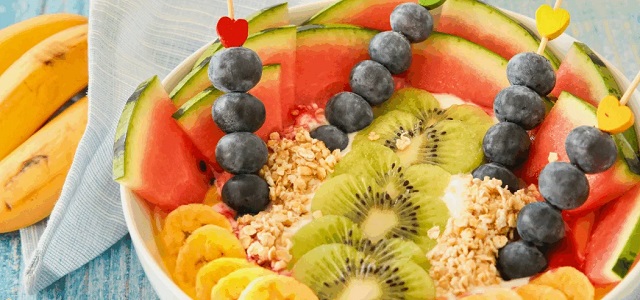 میوههای مفید برای فشار خون پایین در دوران بارداری میوههای مفید برای فشار خون پایین در دوران بارداری