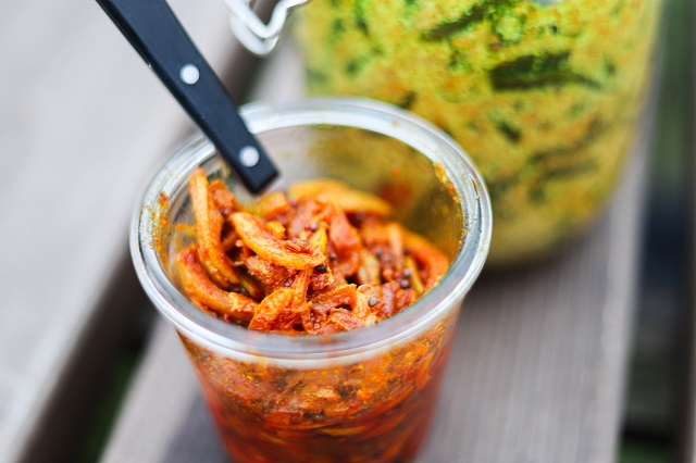 طرز تهیه ترشی لیمو بندری و تند