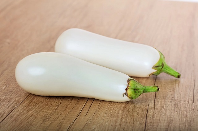 بادمجان سفید برای چه کسانی مفیدتر است؟ بادمجان سفید برای چه کسانی مفیدتر است؟