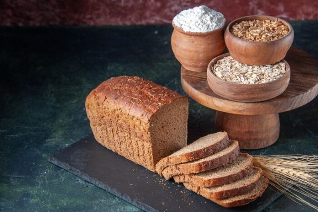 نان جو دوسر یا نان جو معمولی؛ کدام برای کبد بهتر است؟