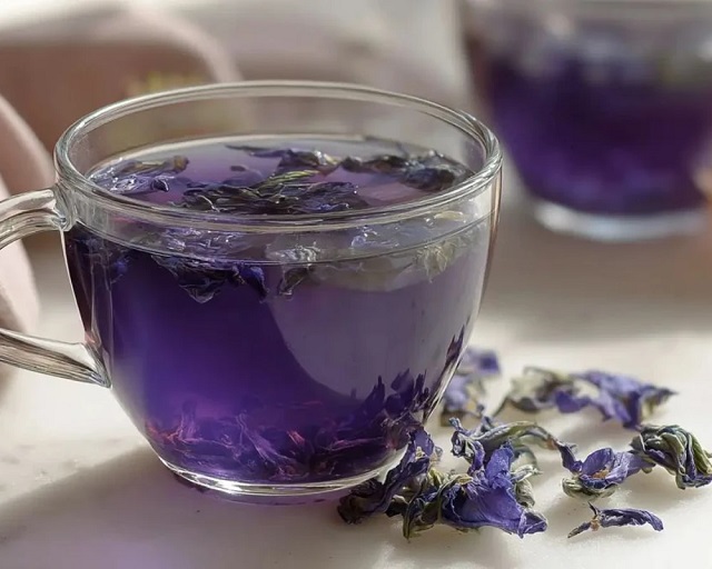 خواص گل گاوزبان برای رحم