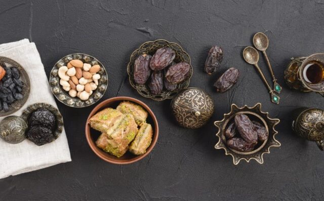لیست خرید افطاری کمهزینه برای ۵ تا ۸ نفر لیست خرید افطاری کمهزینه برای ۵ تا ۸ نفر