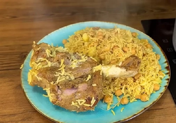 مراحل طرز تهیه چلو دیزی کاشانی مراحل طرز تهیه چلو دیزی کاشانی