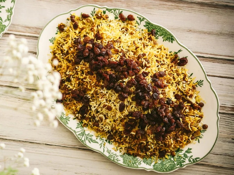 انواع سحری و افطاری بدون گوشت | طرز تهیه عدس پلو با کشمش