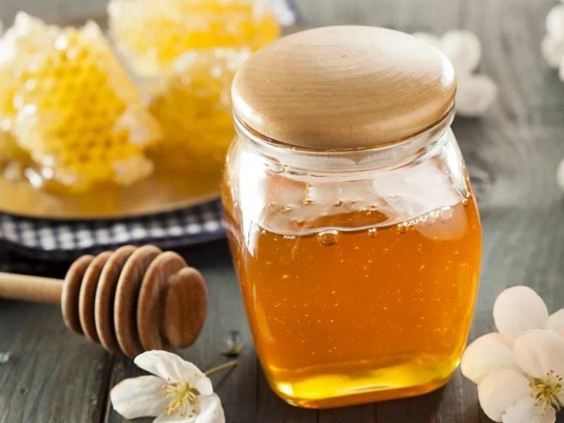چرا نوع ظرف نگهداری عسل اهمیت دارد؟