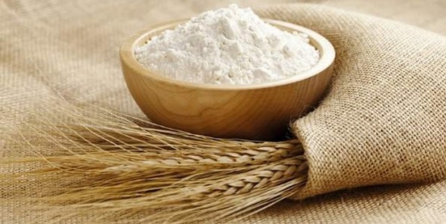 آرد سفید و آرد سبوس ‌دار؛ کدام برای پخت نان، کیک و شیرینی مناسب‌تر است؟