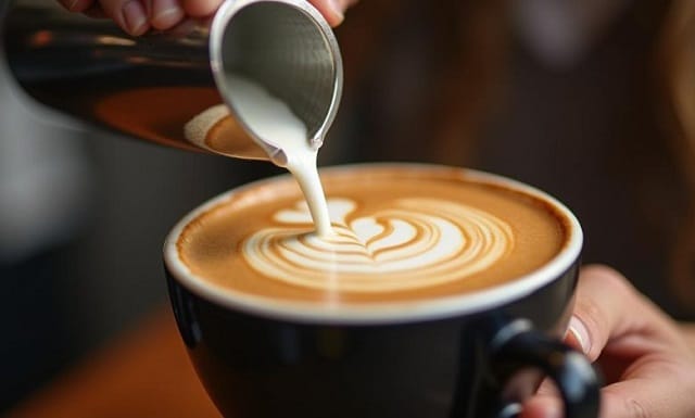 بهترین شیر برای لاته آرت